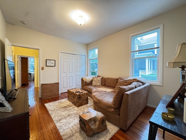 Photo - 6 Barnett St Unit 1