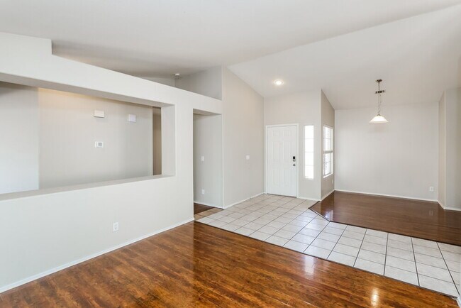 Photo - 5904 Red Umber Ave