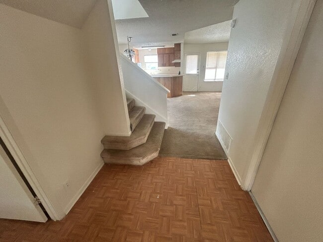 Photo - 1302 Opal Rd Unidad A