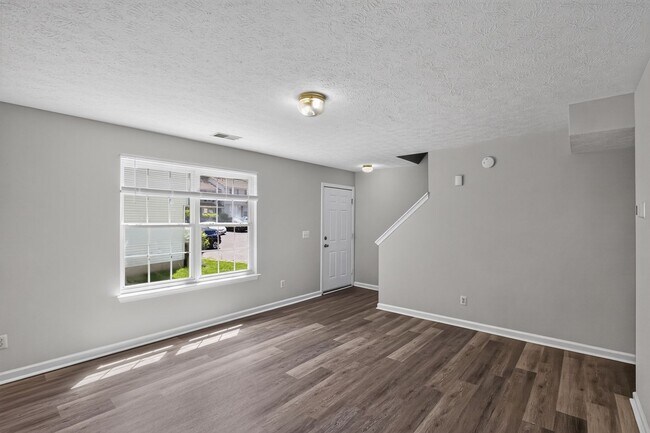 Photo - 3 Bedroom End Unit Townhouse