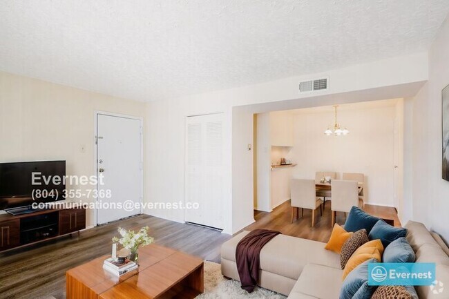 Building Photo - 2223 Sedgwick St Unit E Rental