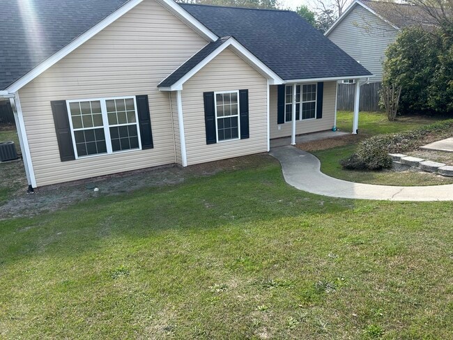 Photo - 151 Whispering Glen Cir