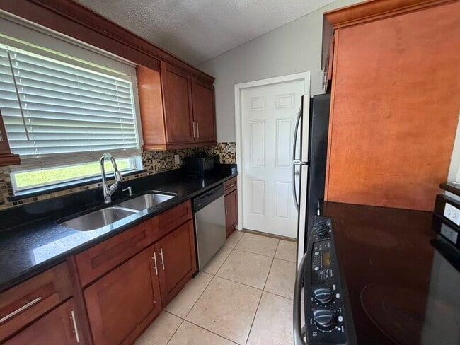 Photo - 111 Newham Way
