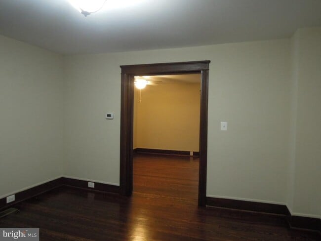 Photo - 6 N Farquhar St