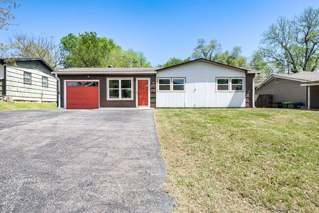 Photo - 2721 S 51st Terrace