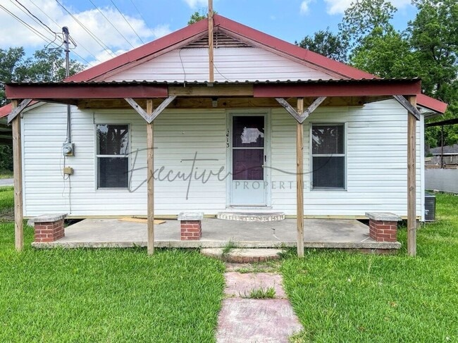 Affordable 2-Bed Home in Sulphur with Grea... - Affordable 2-Bed Home in Sulphur with Grea...