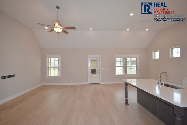 Photo - 2432 Fig Dr
