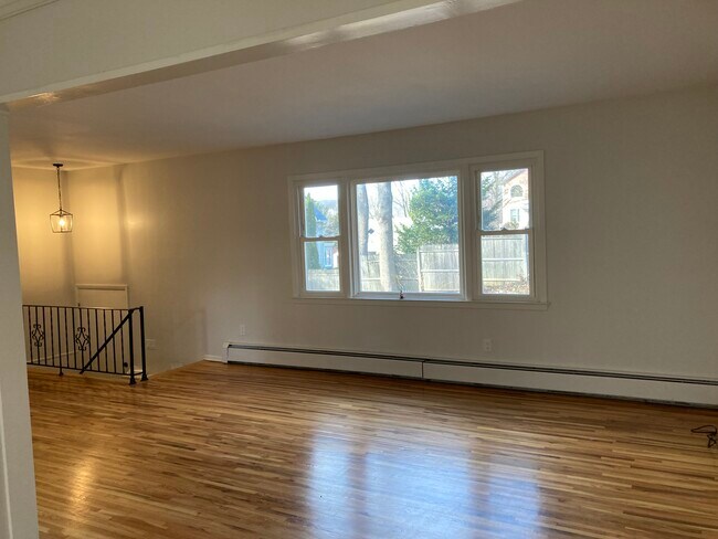 Photo - 162 Railroad Ave Unidad 162