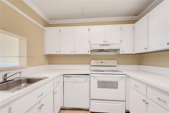 Photo - 9682 Fontainebleau Blvd Unit 714