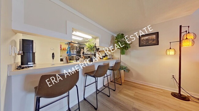 Photo - 5 Chatelaine Cir SE