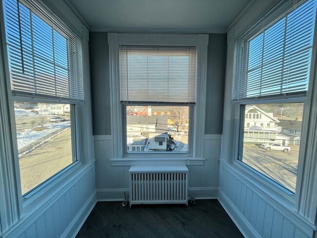 Photo - 14 Main St Unit 305
