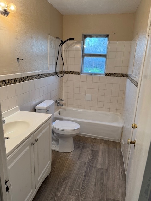 Photo - 850 Elwood St