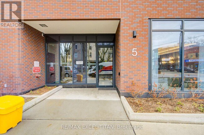 Photo - 5 Lakeview Ave Unité 503