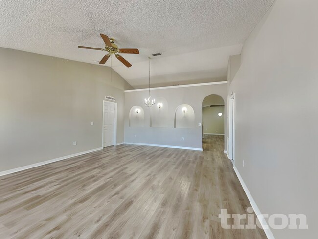 Photo - 5204 Juliet Ct