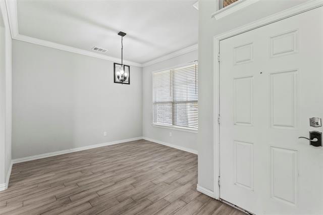 Photo - 3522 Hanan St