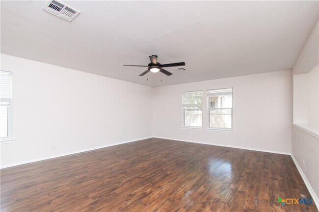 Photo - 283 Cordero Dr