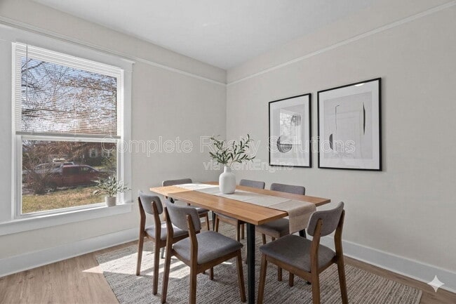 Photo - 6811 Etzel Ave