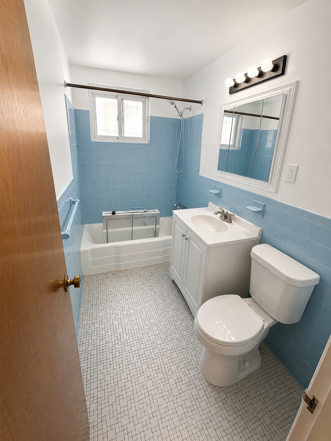 Photo - 6112 71st St Unit Apartment #1