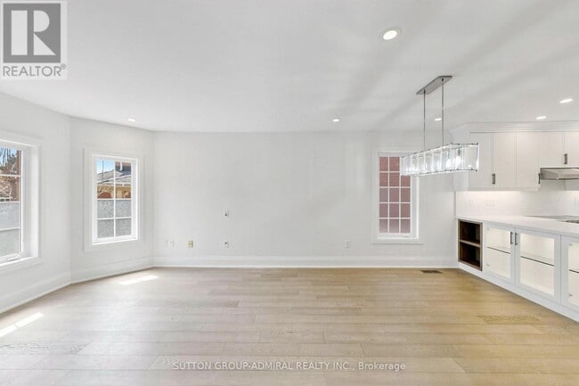 Photo - 165 Clearmeadow Blvd