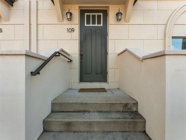 Photo - 3421 W Horatio St