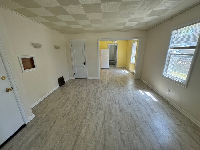Photo - 410 N 4th St