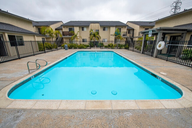 Photo - Orange Glen Apartments