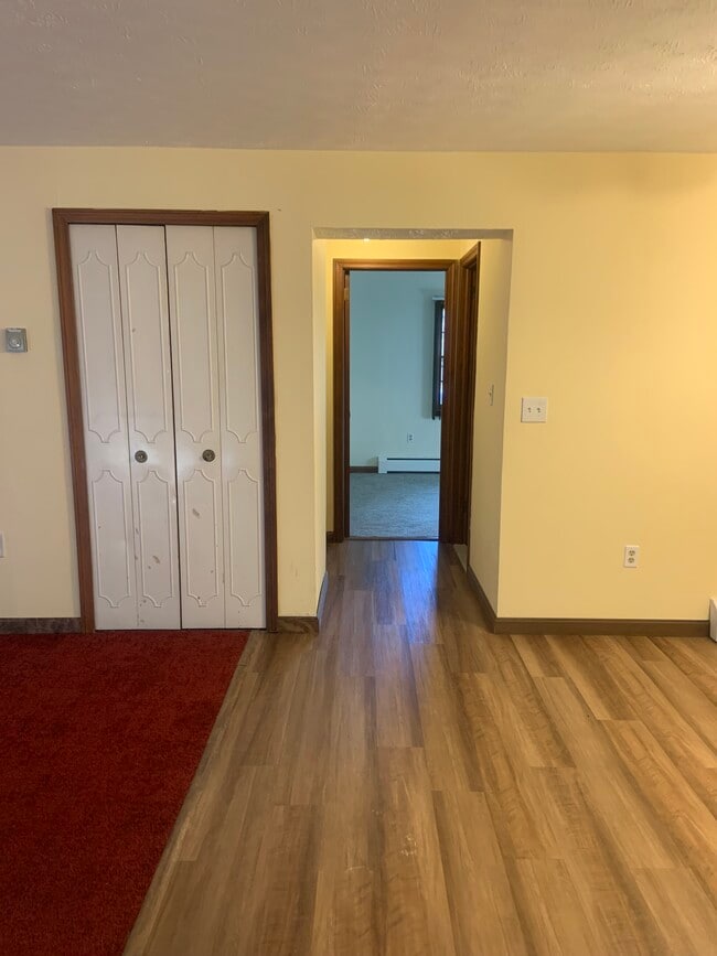 Photo - 1166 Middle Tpke W Unidad 1166