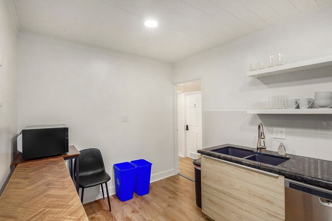 Photo - 3832 N 8th Ave