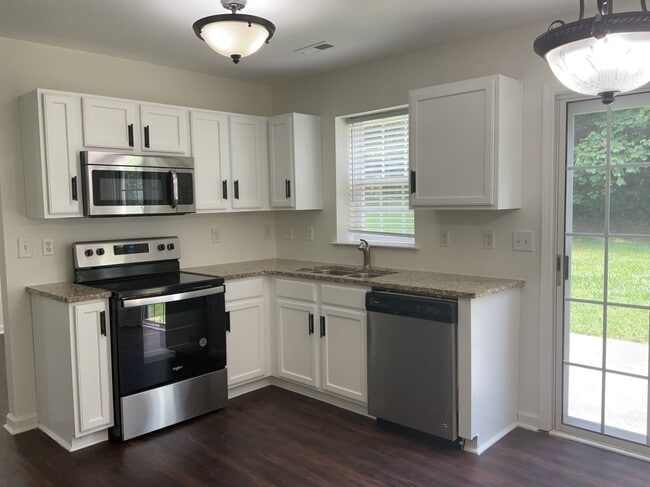 Photo - 1421 Juniper Hills Ln