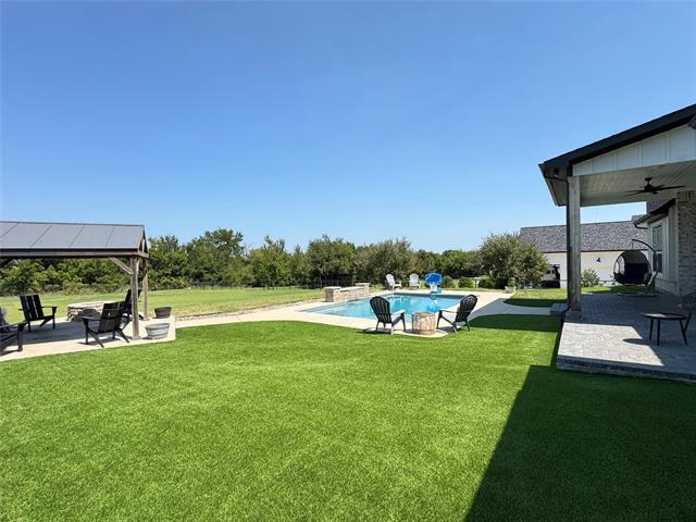 Photo - 197 Blackthorn Dr