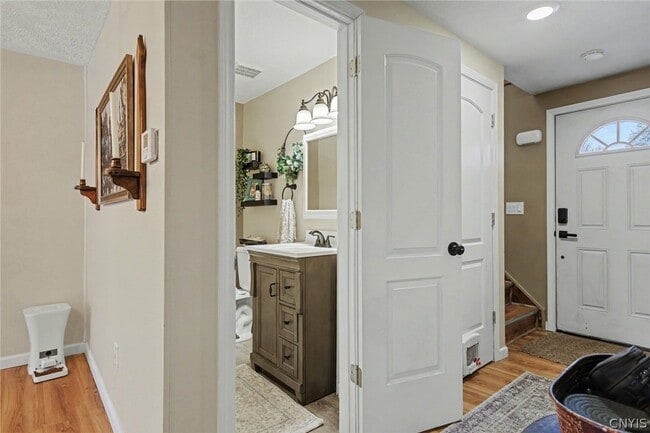 Photo - 8015 Marlin Dr