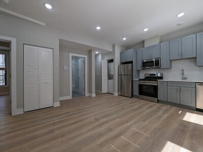 Building Photo - 442 W Belden Ave Unit 1 Rental