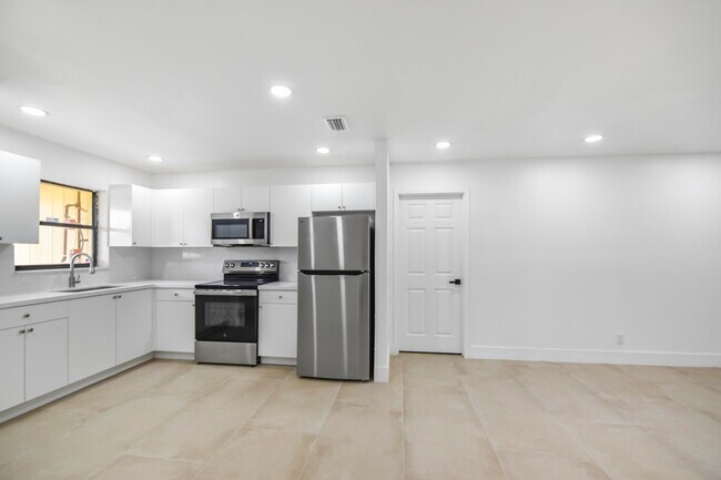 Photo - 12452 Guilford Way