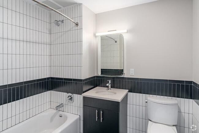 1 habitación, 1 baño - 765 pies cuadrados - Baño