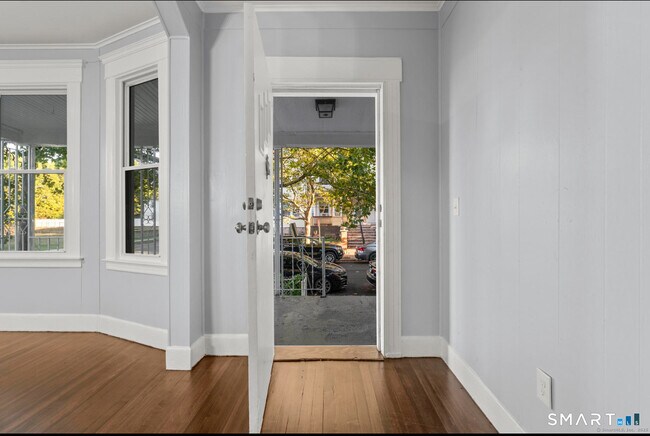 Photo - 292 W Ivy St Unit 1st floor