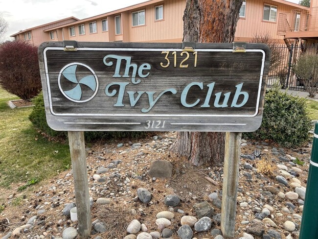Photo - Charming 2-Bed, 1-Bath Condo for Lease at Ivy Club – Low Maintenance Living