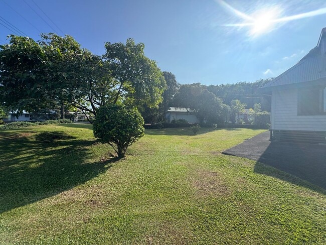 Building Photo - Fully Furnished- All Utilities Included- 3 Bedroom/ 2.5 Bath