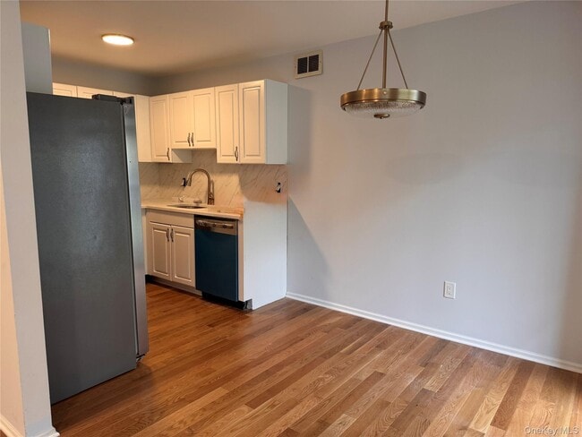 Photo - 197 Ramapo Rd Unit G