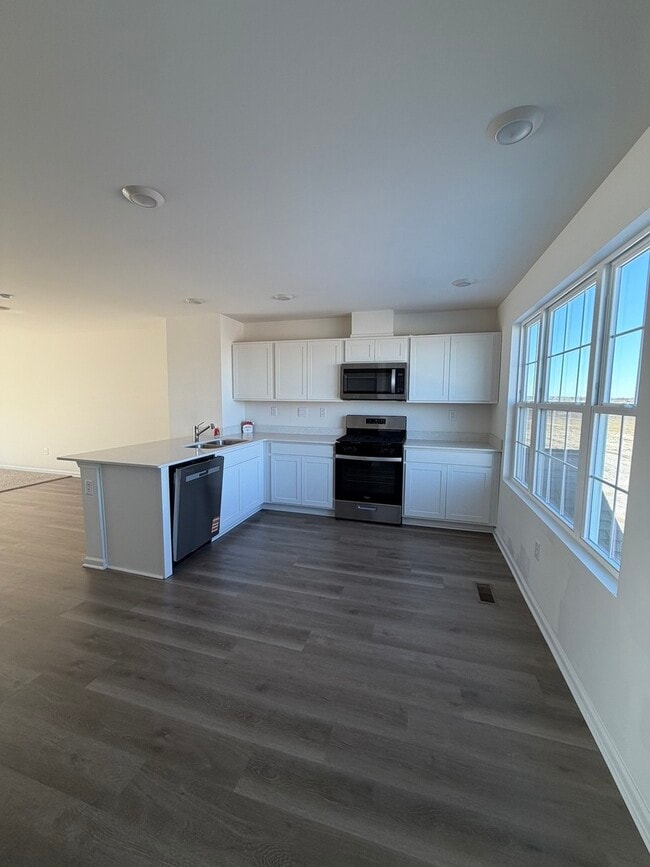 Photo - 1558 Sequoia Wy