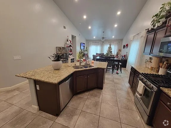 Building Photo - 2045 W Humboldt Dr Rental