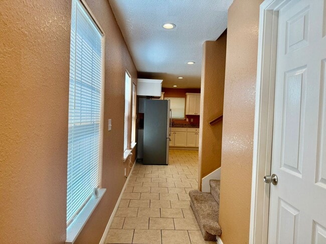 Photo - 3107 W Travis St
