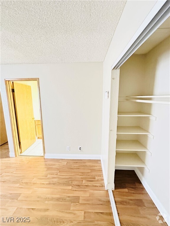 Building Photo - 2977 Juniper Hills Blvd Unit 203 Rental