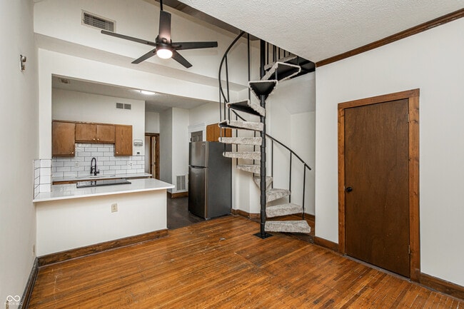 Building Photo - 2107 N Pennsylvania St Unit 4