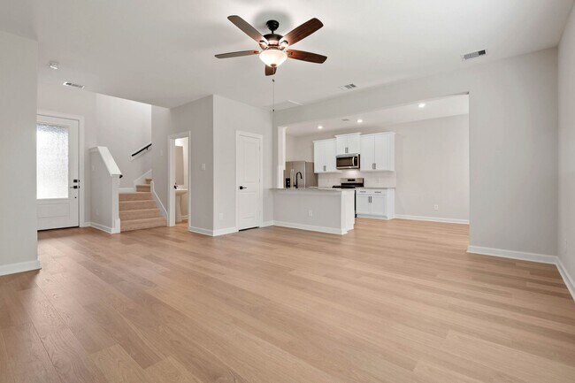21571 Bluebonnet Bay Dr