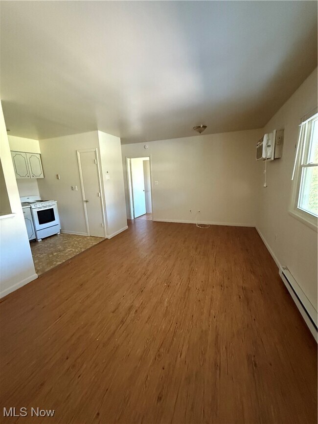 Photo - 640 Lakeside Dr Unit 11