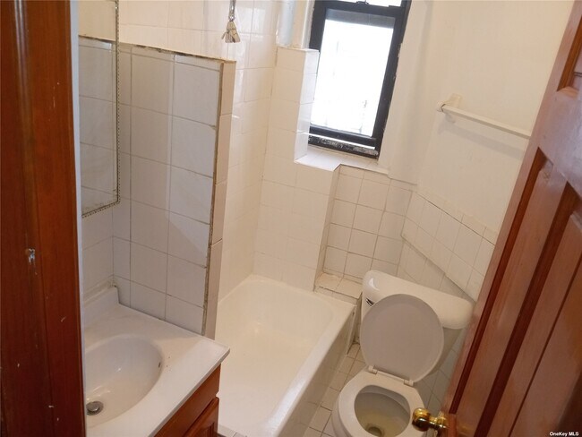 Photo - 1212 College Ave Unidad D4