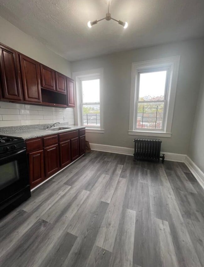 Photo - 386 Stuyvesant Ave. Unit 1