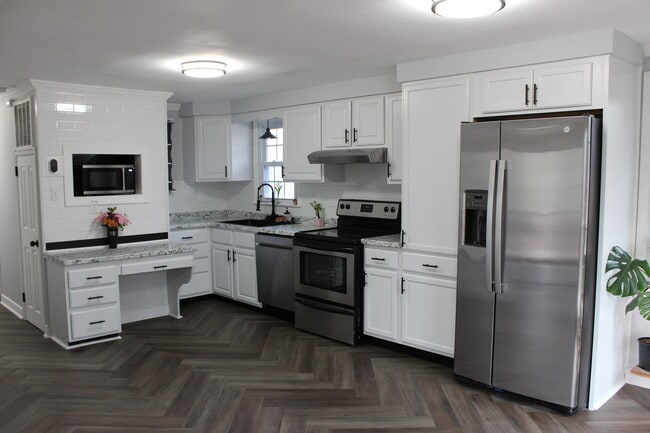 Photo - 9033 Rapidan Dr