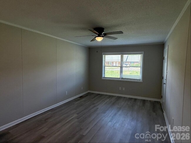 Photo - 1771 River Rd