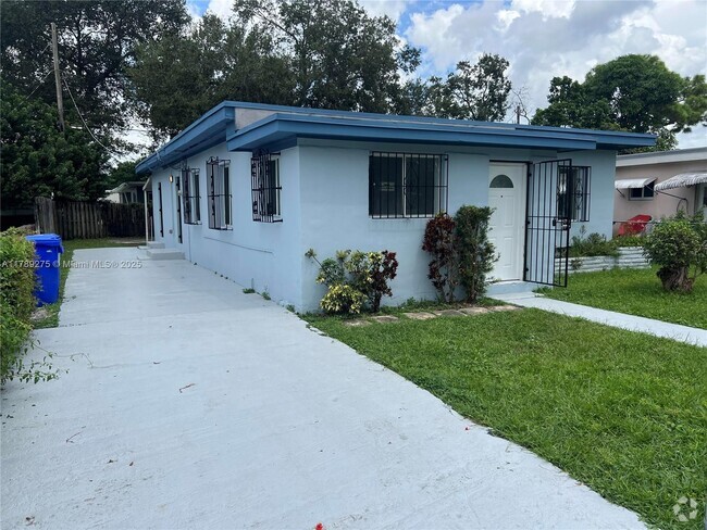 Building Photo - 1881 NW 52nd St Rental